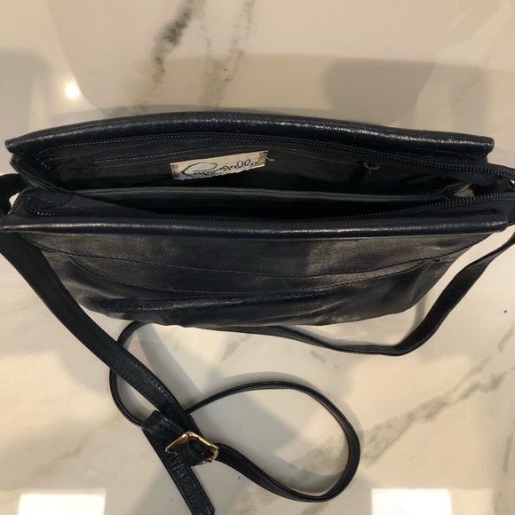 Pappagallo Leather Clutch Purse - Picture 4 of 4